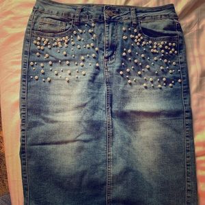 Denim skirt